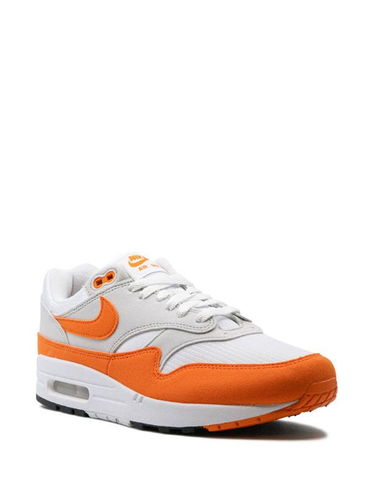 AIR MAX 1 WOMENS SAFETY ORANGE