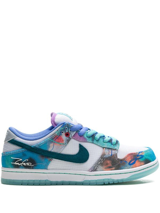 NIKE SB DUNK LOW FUTURA LABORATORIES BLEACHED AQUA
