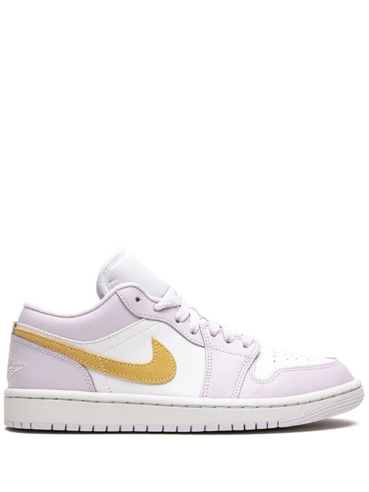 AIR JORDAN 1 LOW BARELY GRAPE (W)