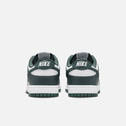 NIKE DUNK LOW VINTAGE GREEN (W)