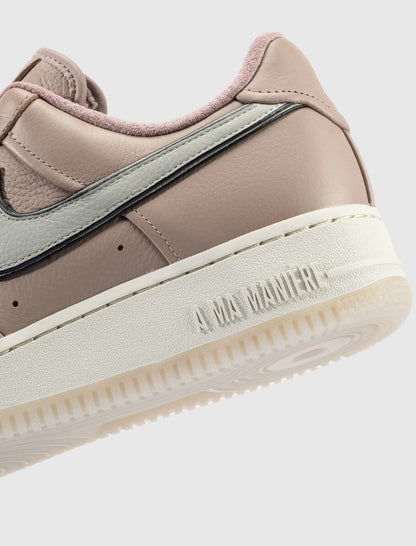 NIKE AIR FORCE 1 LOW SP X A MA MANIÉRE W.Y.W.S