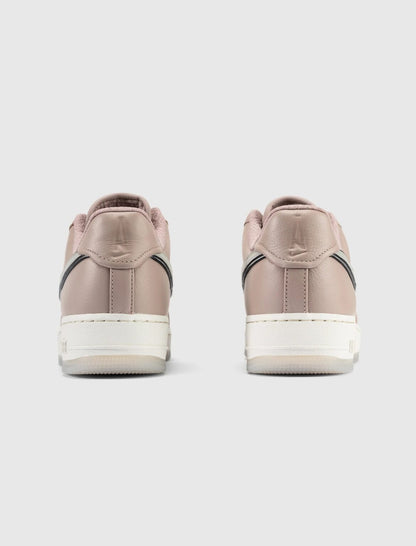 NIKE AIR FORCE 1 LOW SP X A MA MANIÉRE W.Y.W.S